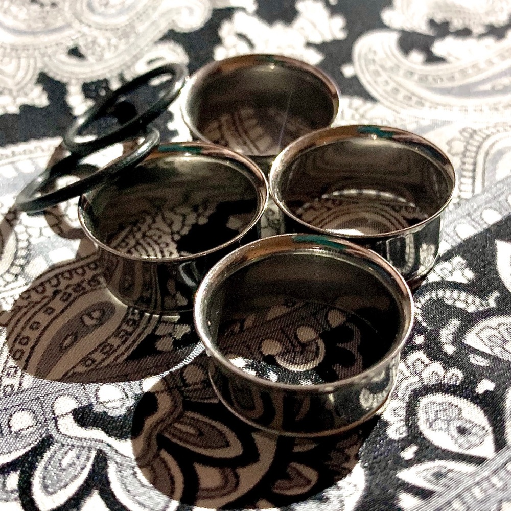 7/8” 22mm surgical steel tunnel plugs/guages